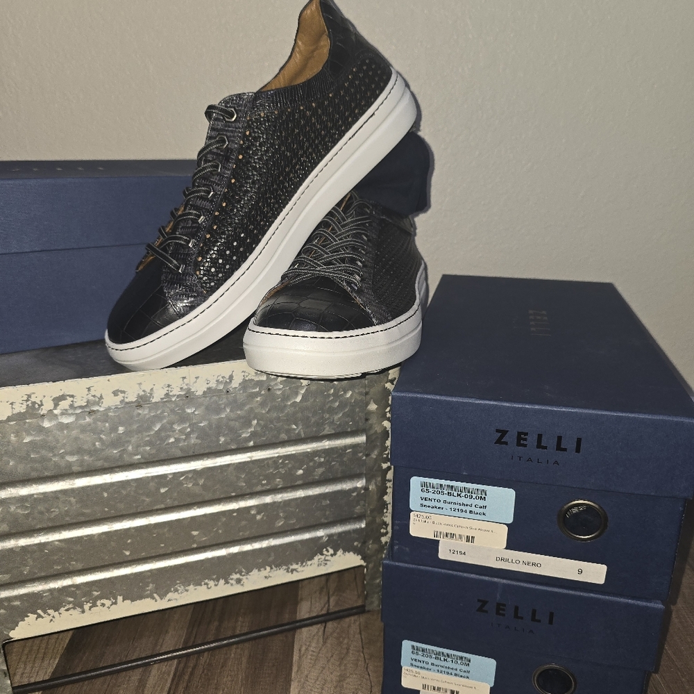 Zelli Sneaker - Picture 2 of 5